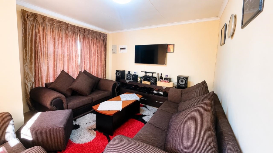 3 Bedroom Property for Sale in Mandela View Free State